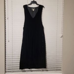 Elegant Black Backless Dress
